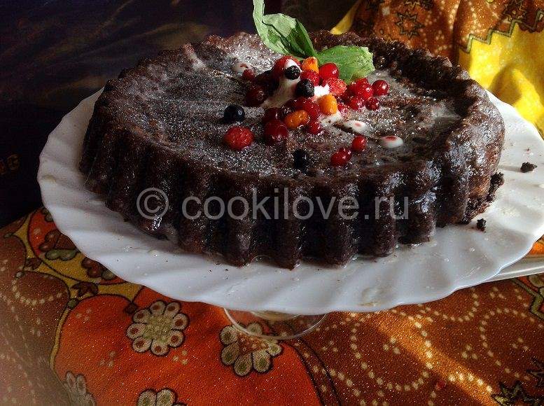 шоколадный торт на кипятке