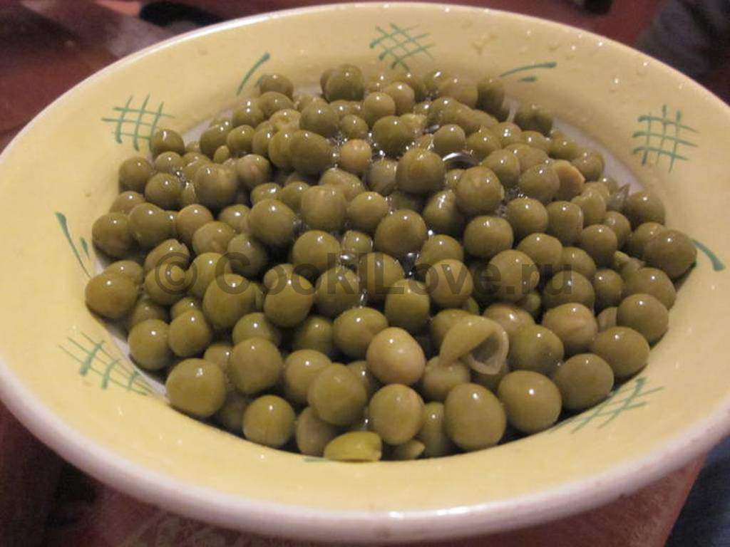 Зеленый горошек для оливье
